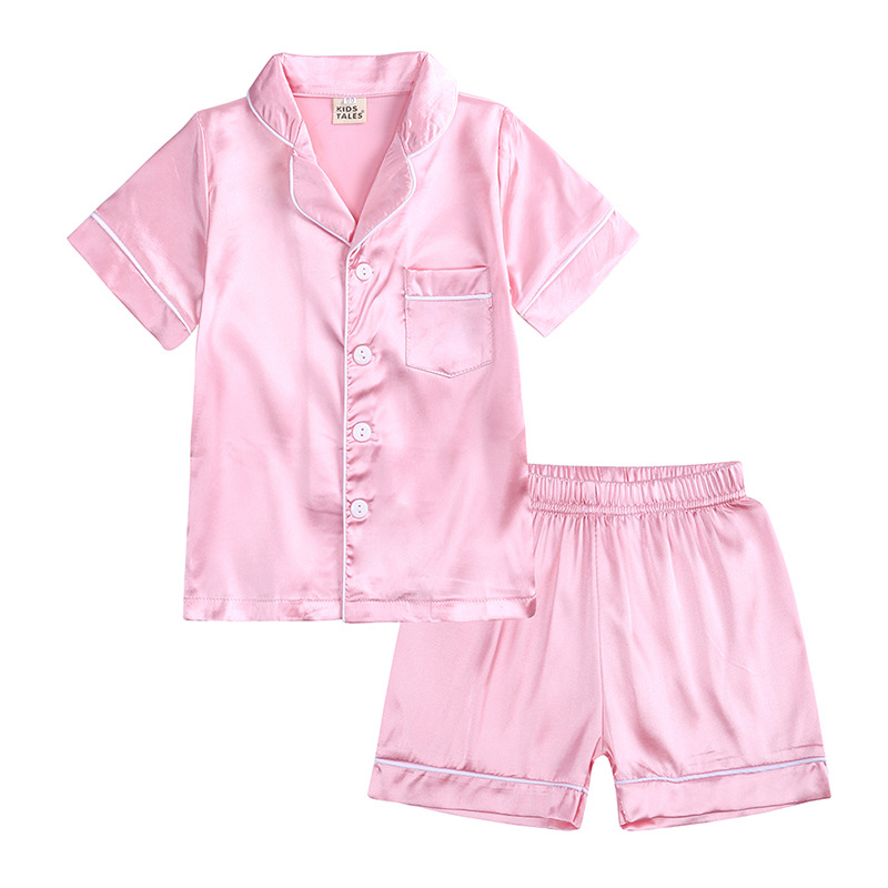 Nā keiki liʻiliʻiʻo Satin Satin Sleeve & Shorts Pajamas hoʻonohonoho