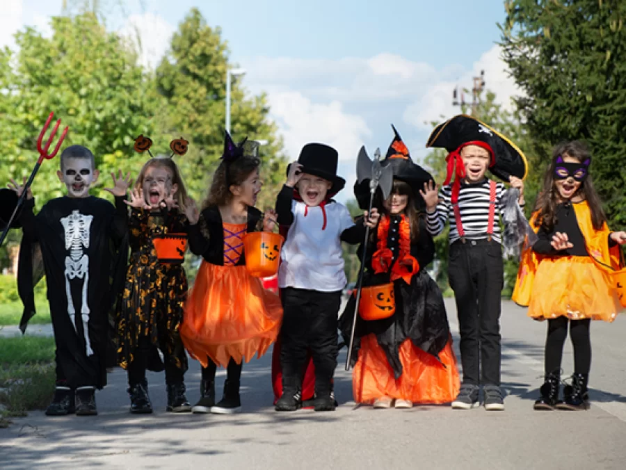 ʻO ke kāʻeiʻana i nā keikiʻo Halloween